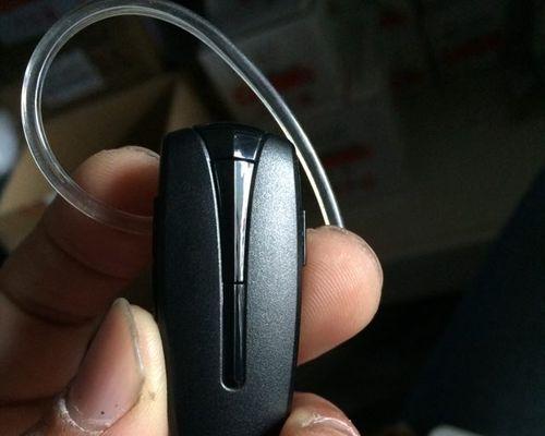 三星HM1350（便携舒适设计，清晰通话质量，让您与世界保持连接）